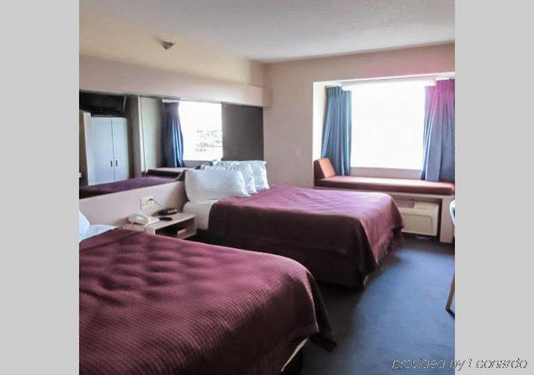 Hotel Quality Grove - Columbus South